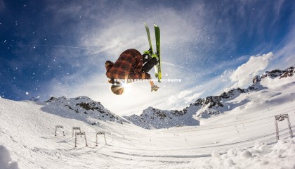 爱游戏体育在线-非洲足球锦标赛爆冷 新兴力量崛起传喜讯